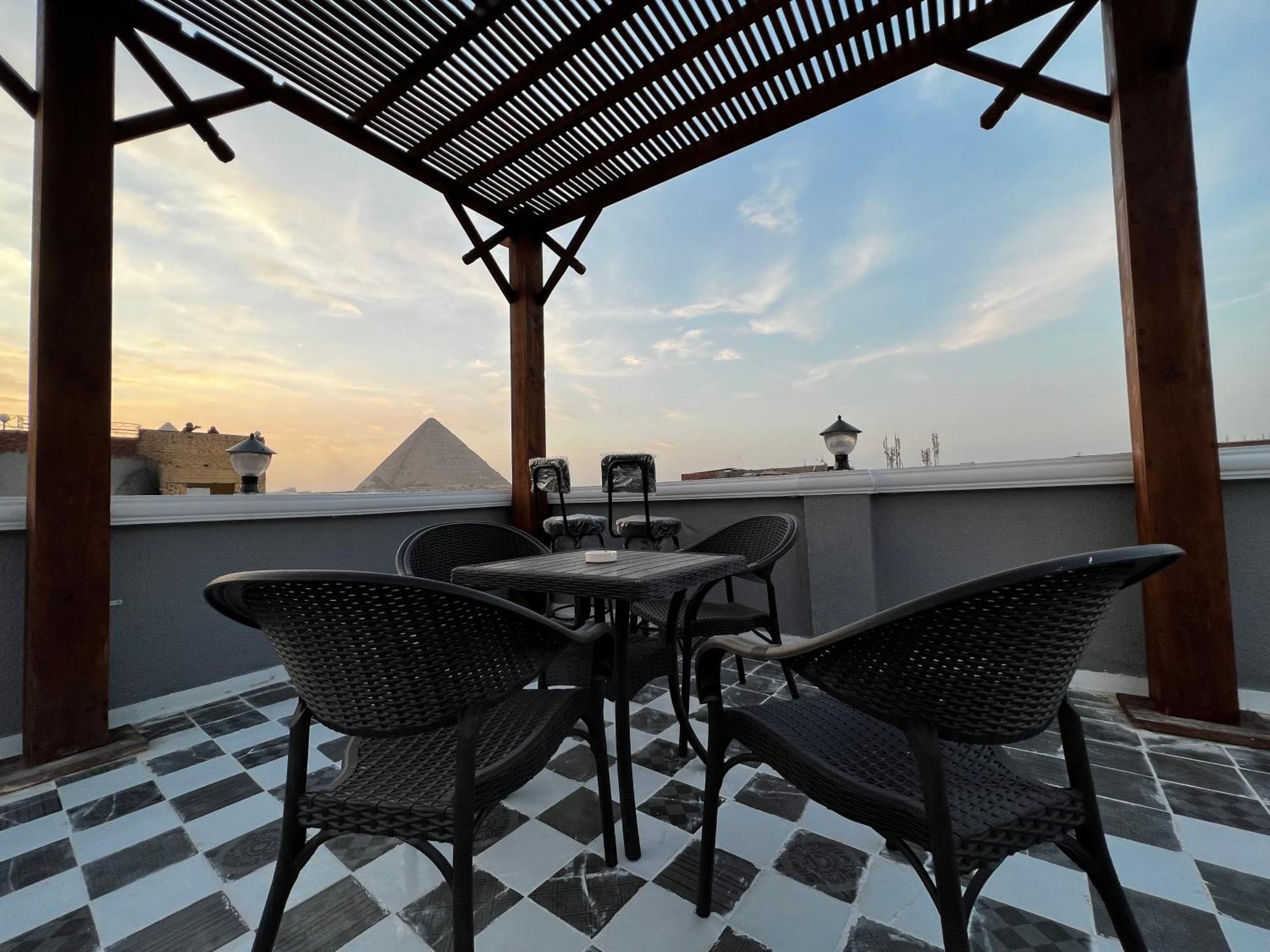 Pyramids Gate Hotel Kafret el-Gabal Esterno foto