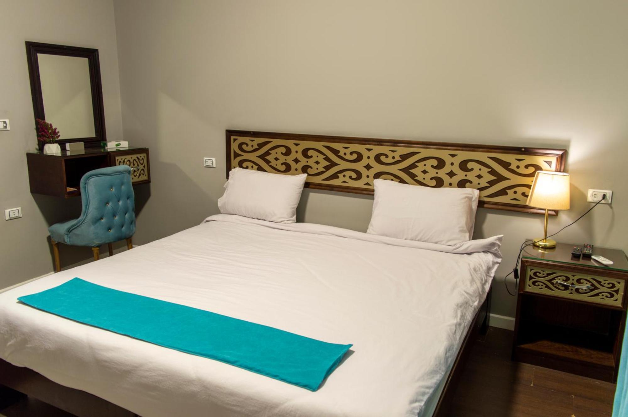 Pyramids Gate Hotel Kafret el-Gabal Esterno foto