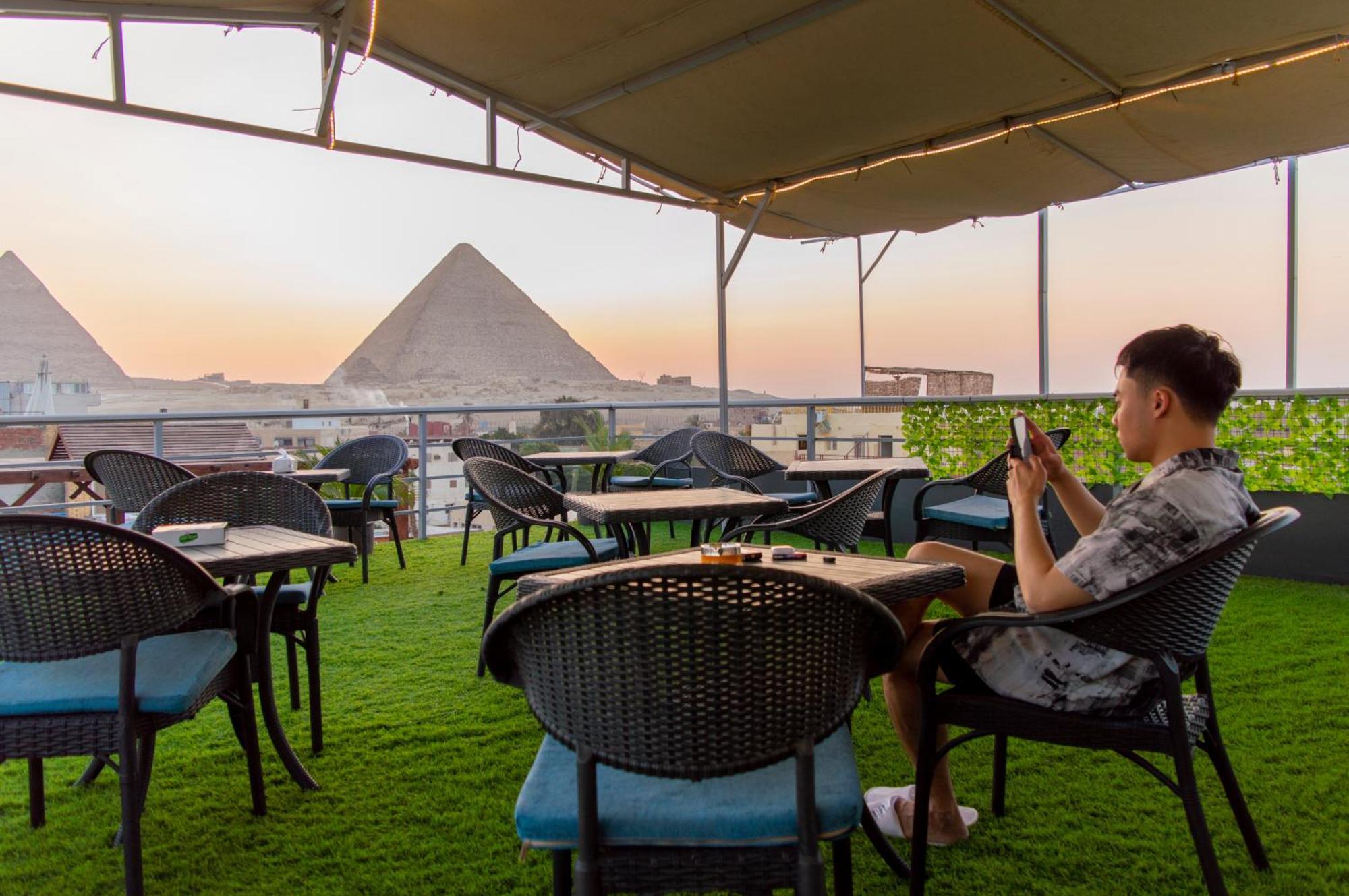 Pyramids Gate Hotel Kafret el-Gabal Esterno foto